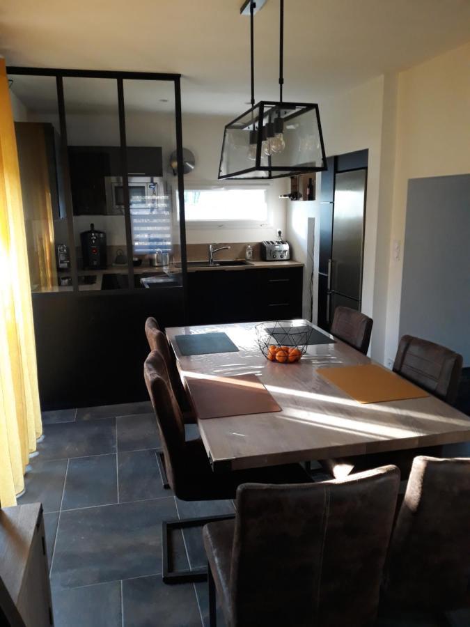 Chambre Double Au Calme Proche Puy Du Fo Apartment Le Boupere Exterior photo