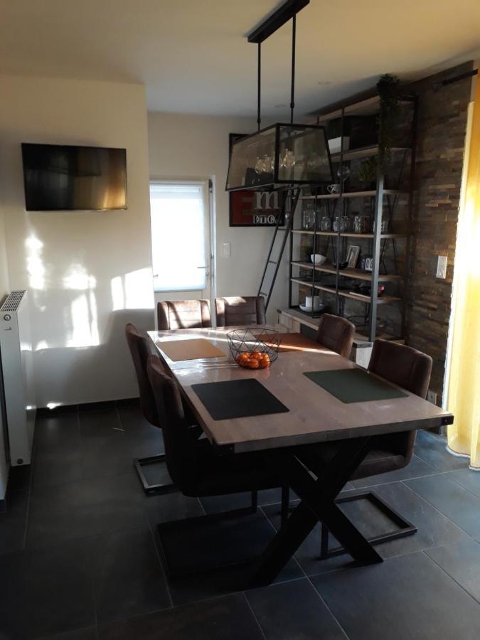 Chambre Double Au Calme Proche Puy Du Fo Apartment Le Boupere Exterior photo