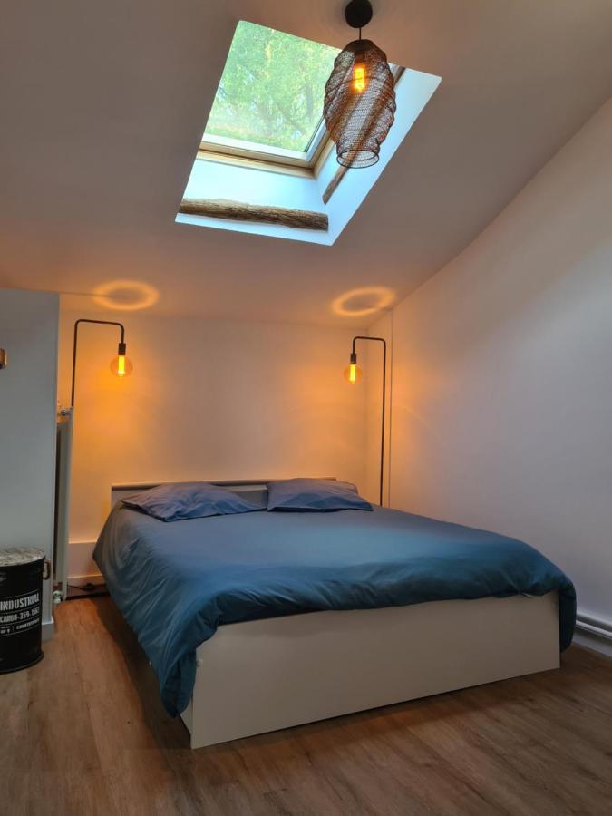 Chambre Double Au Calme Proche Puy Du Fo Apartment Le Boupere Exterior photo